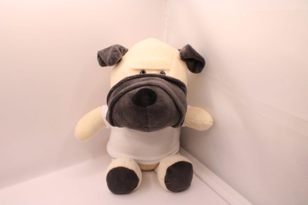 Pluche hond met gepersonaliseerd T-shirt-een knuffel vol liefde en herinnering